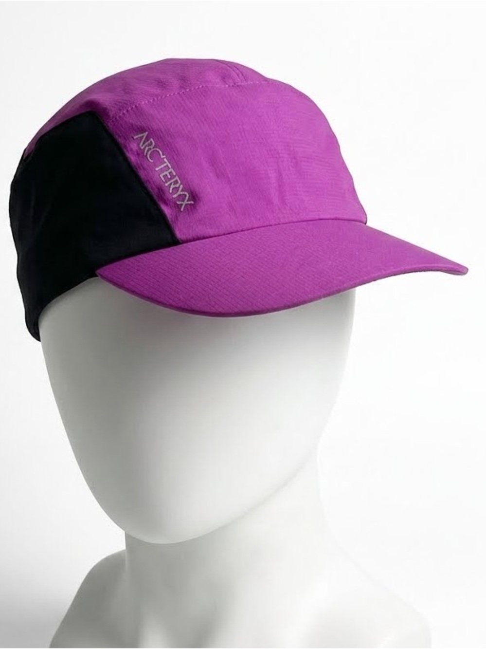 Purple And Black Norvan Hat BNWT  Large Women’s Adjustable